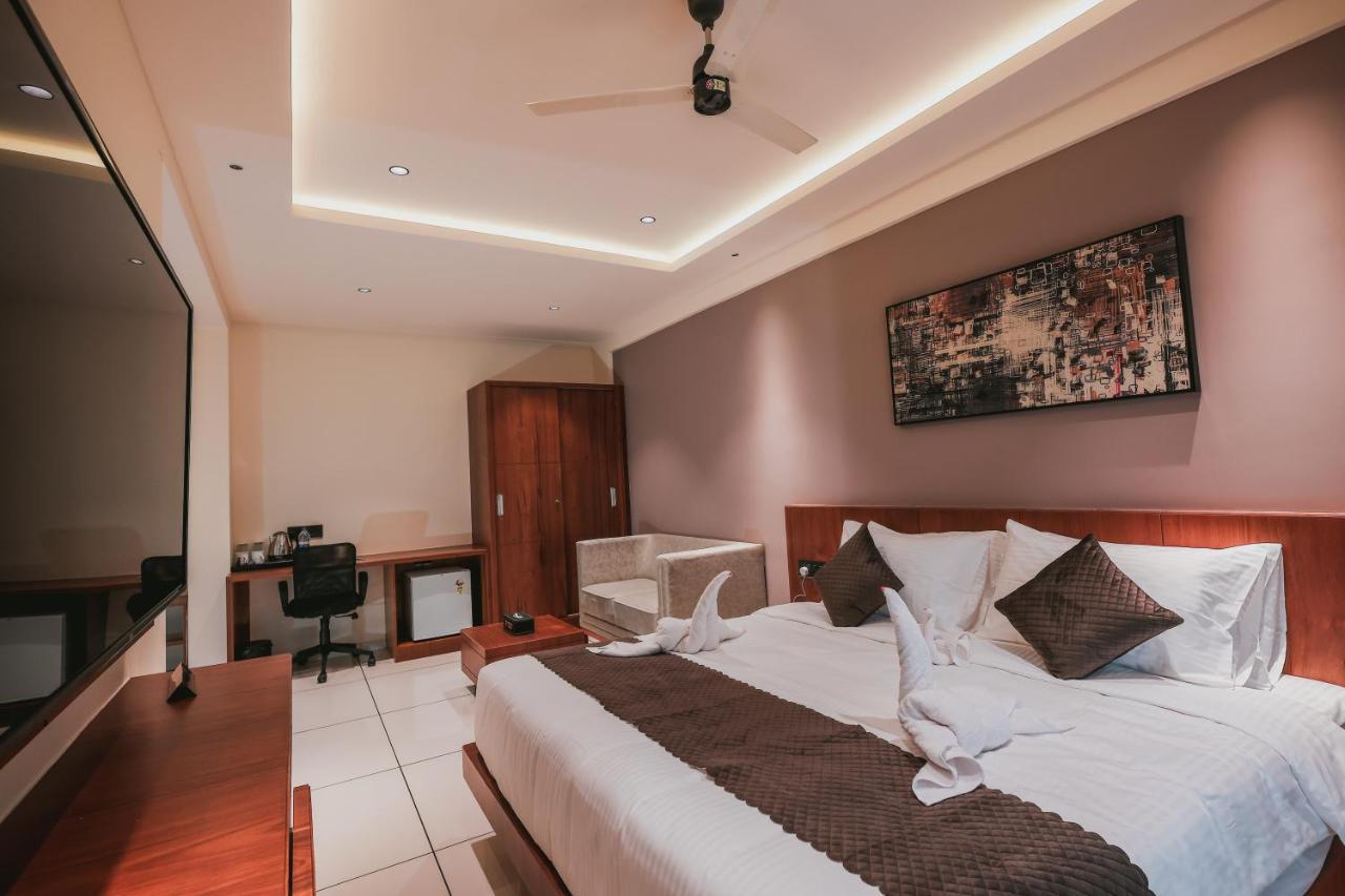 Fortview Suites Kāsaragod Kültér fotó